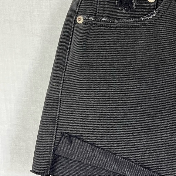 NWOT's Pistola Raw Hem Denim Short, size 26 short black cuff - Picture 9 of 12